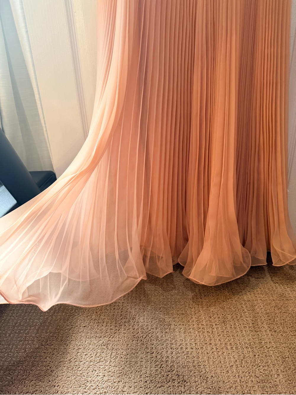 Vintage 1960โs Peach Pleated Chiffon Maxi Dress - Picture 6 of 13